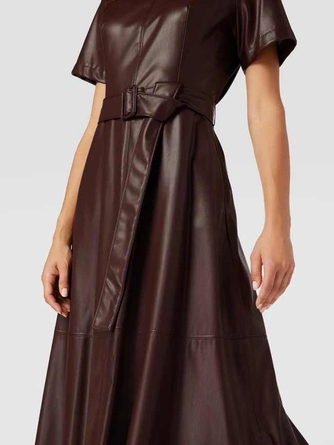 HUGO Midikleid In Leder-Optik Modell 'Kallea' - Mittelbraun 3 HUGO Midikleid In Leder-Optik Modell 'Kallea' - Mittelbraun – Bild 3