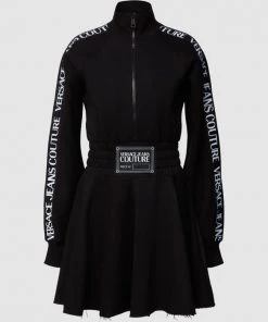 Versace Jeans Couture Kleid Mit Label-Patch - Schwarz 6 Versace Jeans Couture Kleid Mit Label-Patch - Schwarz -Vera Wang Shop 651k8khj6ha4qdaj94okiihm6srkuhpi90r4uli4akql2kiaaoq4odi89d43ahqi9csjcjpj9lakeiqj9d3m8cr469j6cophccoj8p1k70s30e1ochgm8opm6sp3ee9g6gq68oo