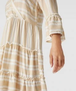 Vila Knielanges Kleid Mit Streifenmuster Modell 'Vibilly' - Sand 7 Vila Knielanges Kleid Mit Streifenmuster Modell 'Vibilly' - Sand -Vera Wang Shop 68rkida3aos46khl993j0dqg74r4ge9h8sq4qh9g6d6kgd2d8h630jia6113ii25al452eaka5858c2aa13j2dpi6kp3ac1o75j62phkc5hmce1m6hhj2d9i6pj6apj56grjgp0