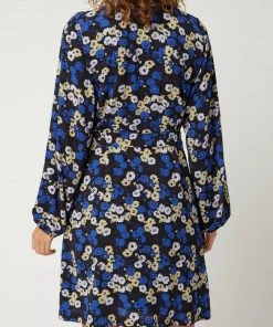 Modström Wickelkleid Mit Floralem Muster Modell 'Nabil' - Royalblau -Vera Wang Shop 6oqk6e9lacq3ecpmaor5akq575146d1ma5ak6k1j6co3cl9h70okcda46l0kmc228t8keiamah2kmkafa8o6ac9h6ks66cho69i30chk6tijce1gc4s3cphm74s32dhmcdgm2e0