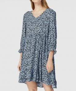 MbyM Knielanges Kleid Mit Floralem Muster Modell 'Dasha' - Bleu -Vera Wang Shop 6osk2ea39t2kihqe6974mdhi6l3kmiaaap7koe2l68o4kgidad85cgi69ss44jq2612jccii9l932dak9l3j4e9j60smaopncph32p9k70r3ge1g65gm2oppc5ijip1h6cp3eo8