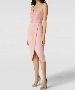 Lipsy Cocktailkleid Mit Stickereien - Altrosa