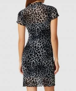 URBAN CLASSICS Blusenkleid Mit Animal-Print - Hellgrau -Vera Wang Shop 7593gg9m6l3kugie6l7kshad6h85aiie71832cqm6t64qkag7595ajqg617ksii268ol4dpka4q42j276ko6ccpjchi3ecpjc9i3gdhkccr3eoj1cdi3ep1h6oqj6p1h6gr62oo