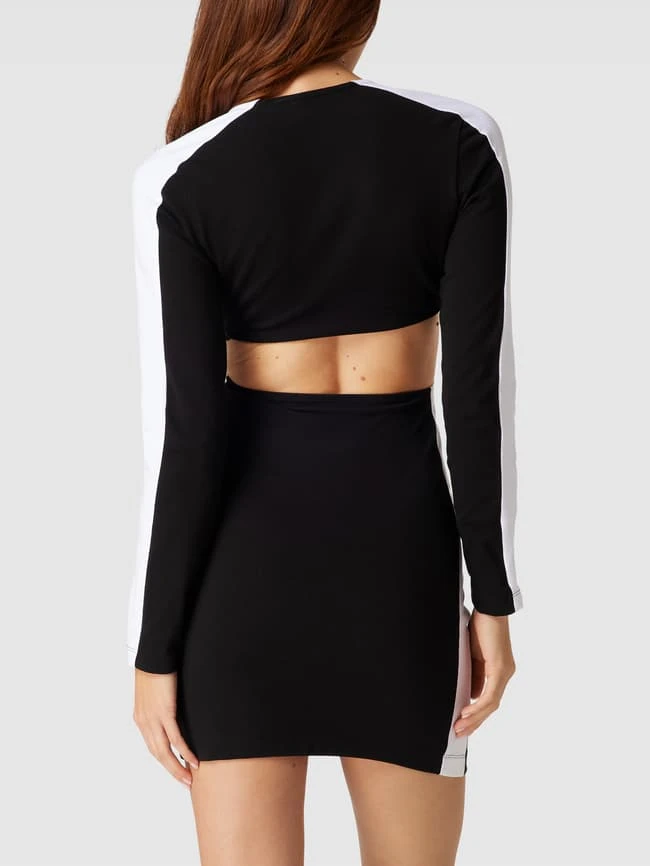 Puma Sweatkleid Mit Cut Out - Schwarz 5 Puma Sweatkleid Mit Cut Out - Schwarz – Bild 5