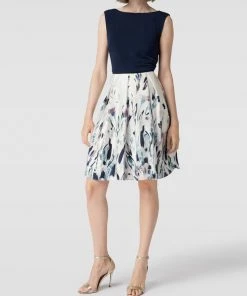 Swing Cocktailkleid Mit Floralem Muster - Marineblau