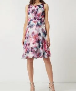 Christian Berg Cocktail Cocktailkleid Aus Chiffon Mit Floralem Muster - Fuchsia