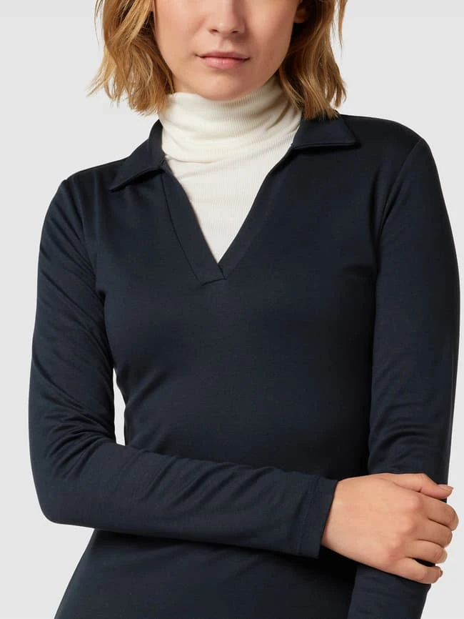 Esprit Knielanges Kleid Mit V-Ausschnitt - Schwarz 3 Esprit Knielanges Kleid Mit V-Ausschnitt - Schwarz – Bild 3