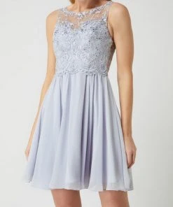 Laona Cocktailkleid Mit Floralen Stickereien Und Ziersteinen - Lavendel -Vera Wang Shop 9h5j8daka0s50gig61b32e2ka8qlcj1n6d1kej9gaos4qe9n8oqk4g9m8ha3ej2k6ha3cla660sjeiad6l3m4cb570rmcp1lc5hjcopkcoq38oj4c9i68d9gccr66c9occq3ap0