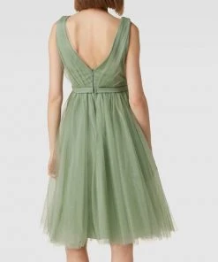 TROYDEN COLLECTION Cocktailkleid Mit V-Ausschnitt - Mint -Vera Wang Shop 9l9l2hac6or4icq56t63adaaaks4ihif8t8kkh2a8l24sia76d5j2ea1aool2c226h54ce1j8t3lcd1j753mcd9l6dgjad346op62chkc4p3ce9jc5h6cd9nc4qj4dj66lh34do