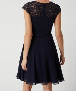 V.M. Cocktailkleid Aus Floraler Spitze Und Chiffon - Marineblau -Vera Wang Shop 9t6kocpk68rlal1oaco58di774p42da794oj8khn8t7kkc23658j8haf65334cqd64skue1o6p94ck1g9go30p9jchi36chkc8ojidpk60sm8ob66gs3cor269ijcdj564p3ed8