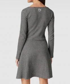 HUGO Minikleid Mit Hahnentrittmuster Modell 'NESSILA' - Mittelgrau -Vera Wang Shop ad63gii5a0r30dq6ap23il2d712j0e2j6ks56i9p8l93ikqjad534ha695a56ghk9pa4ul1l6h9k2lik853jcdhl70sjip1h6orjcchkccsm2ohn60q3ipj2c8o30ohlcor36dg